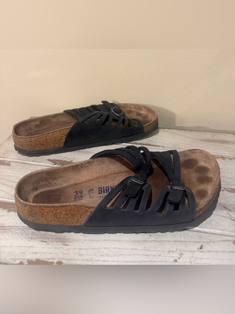 Birkenstock Granada Black Oiled Leather Sandals Size 39 Soft Footbed Narrow.